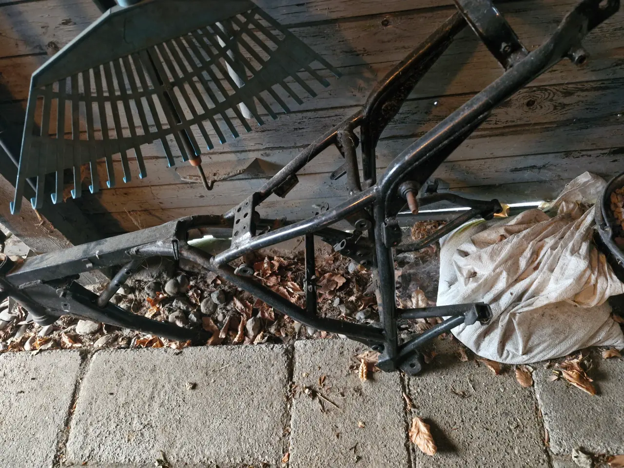 Billede 4 - Suzuki Gn 250 dele sælges.