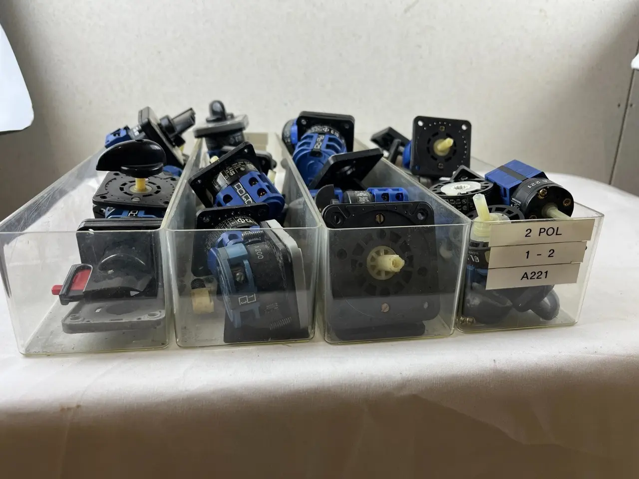 Billede 11 - Kraus Naimer Cam kontakt parti 20+ Units blandet