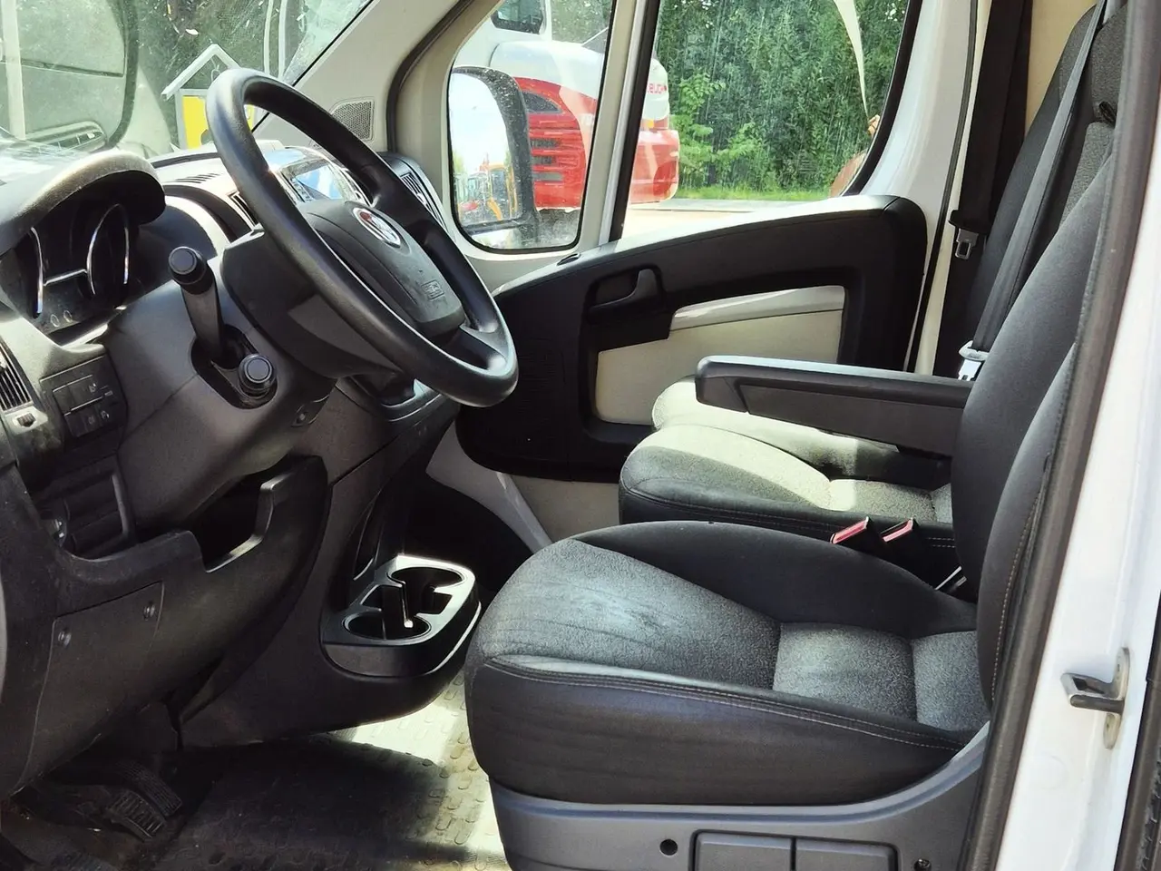 Billede 19 - Fiat Ducato / komplet foodtruck - klar til drift / årgang 2019
