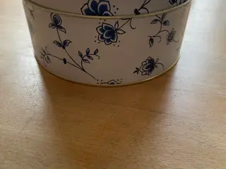 Musselmalet dåse