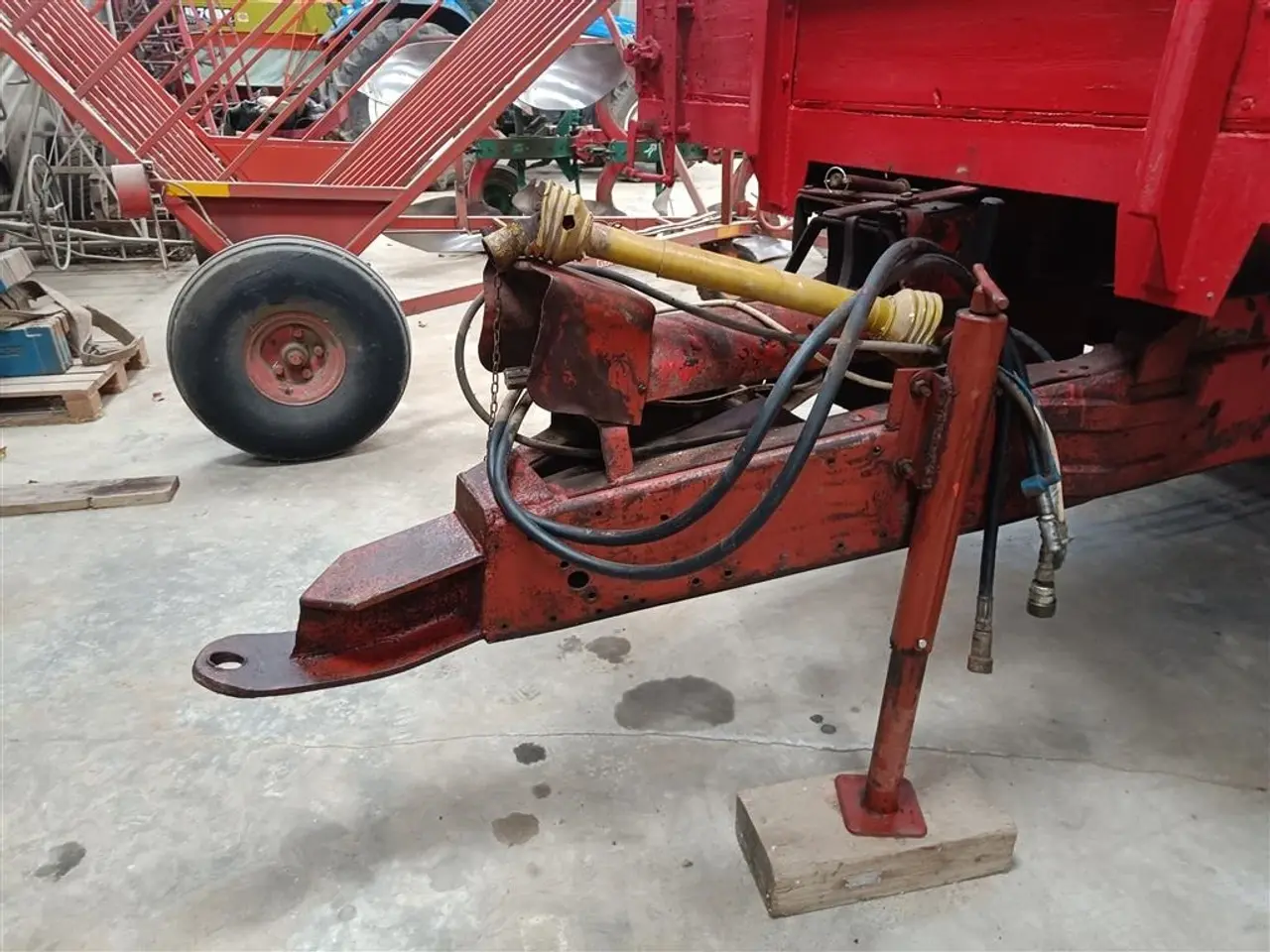 Billede 2 - - - - Lastbiltipvogn med hydraulisk Jema snegl