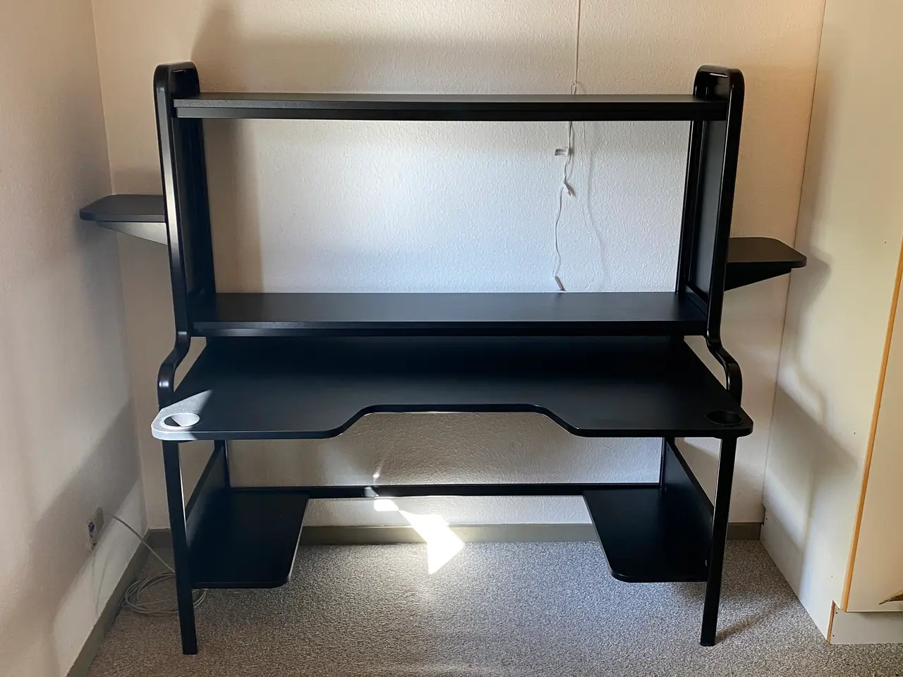 Billede 1 - Gamerbord. Købt i Ikea