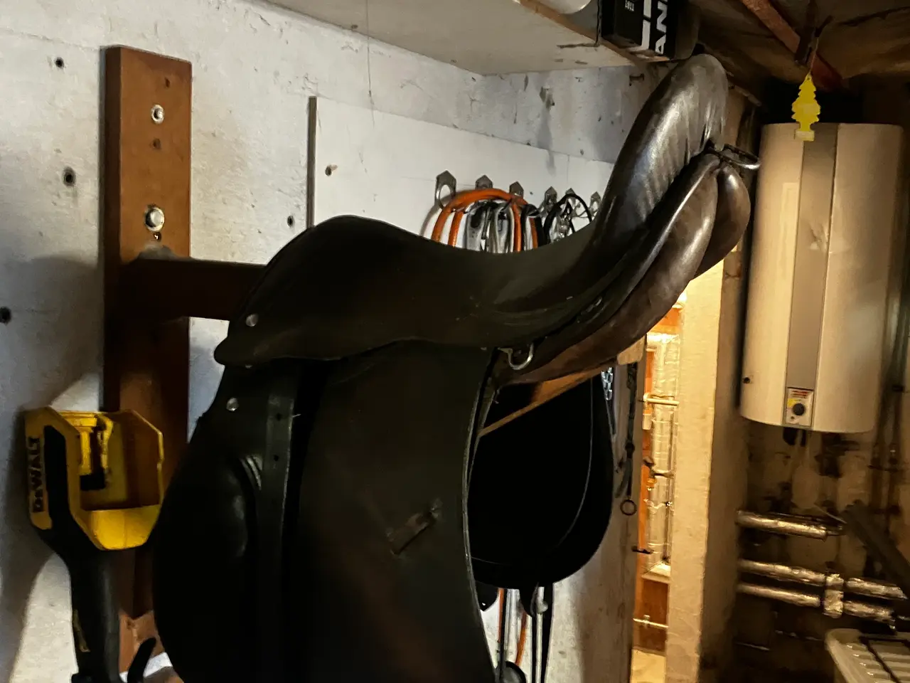 Billede 2 - Ride spring sadel og div ride udstyr.