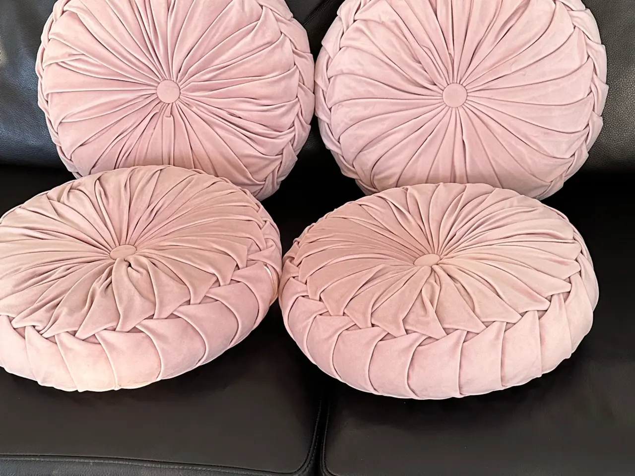 Billede 1 - Laura Ashley runde sofapuder