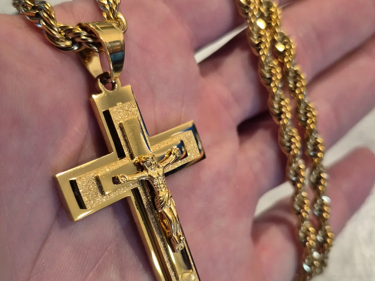Billede 3 - Goldfilled rope chain med kors
