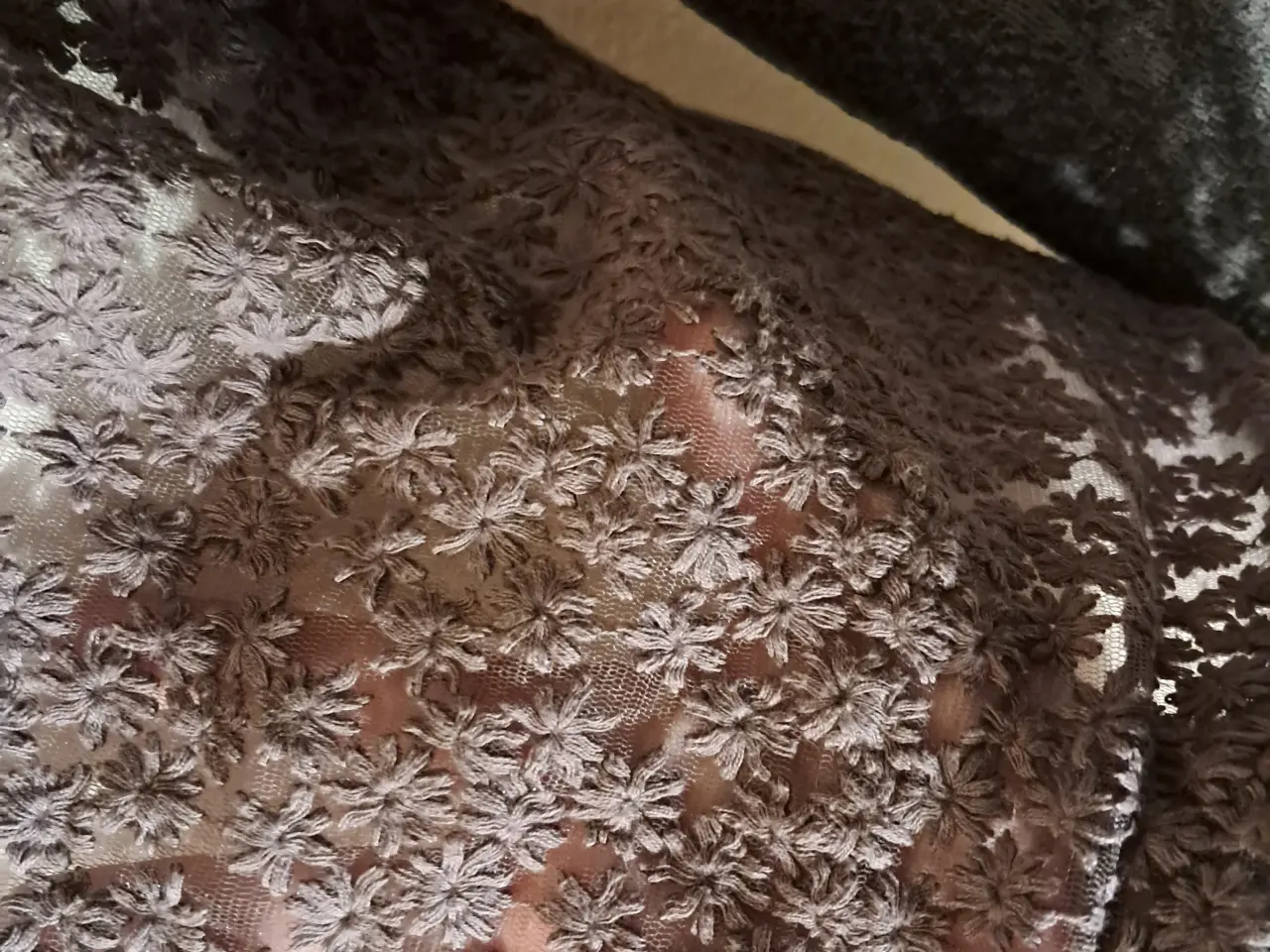 Billede 8 - Cream str. M bluse