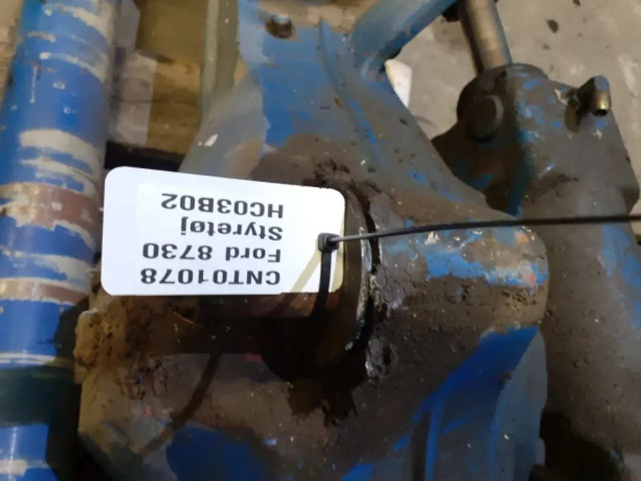 Billede 2 - Ford 8730 Foraksel