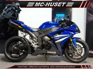Yamaha YZF R1