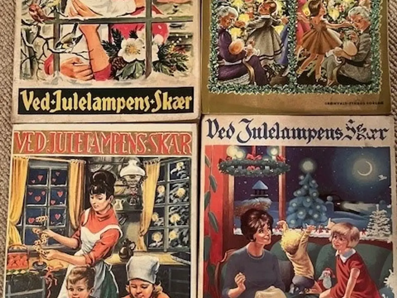 Billede 1 - Antikke julebøger
