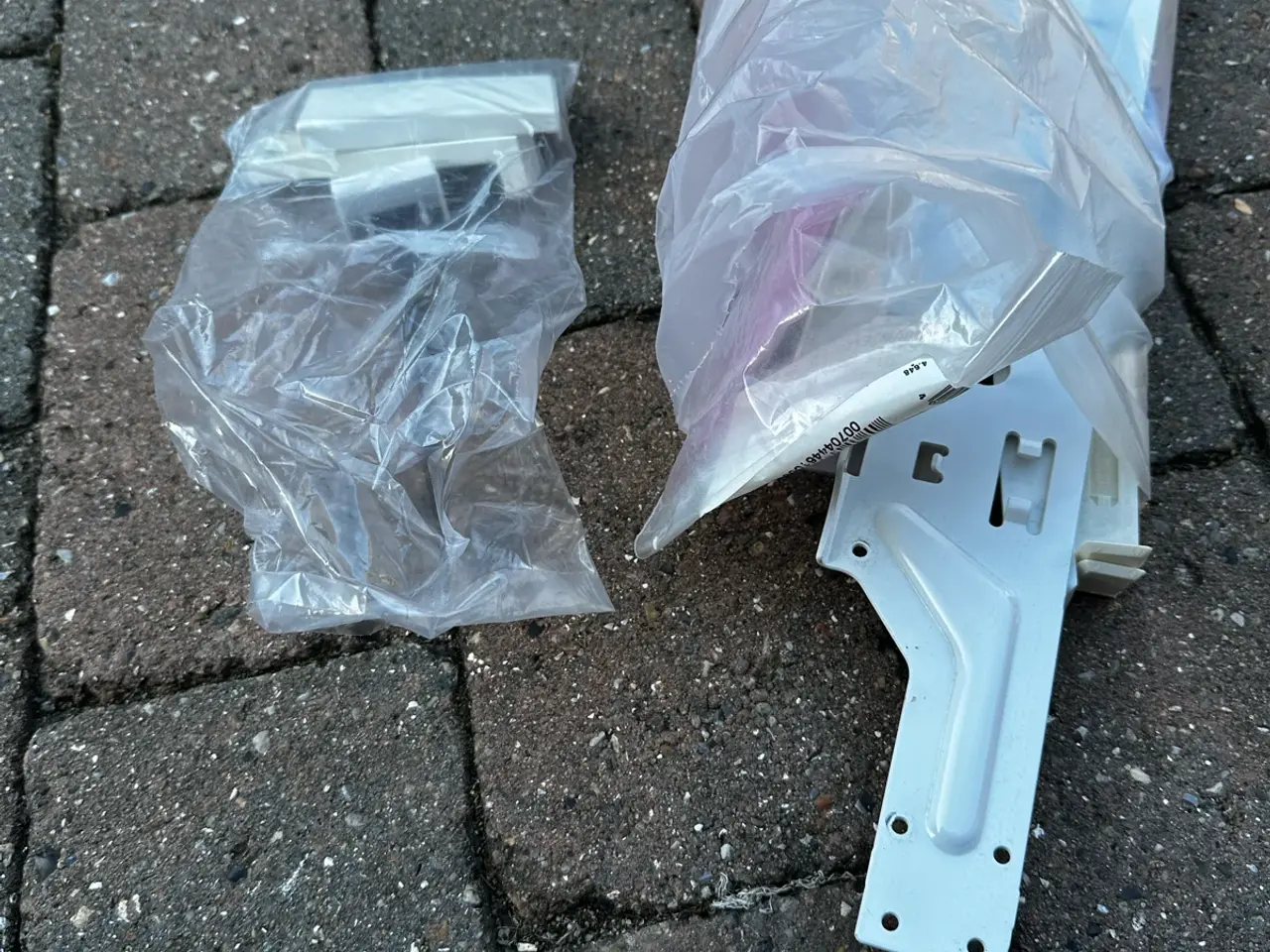 Billede 4 - Miele indbygningskøleskab klar til brug.