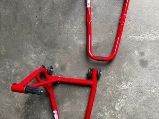 Ducati løftebukke. Passer bl.a. til mod. 1098