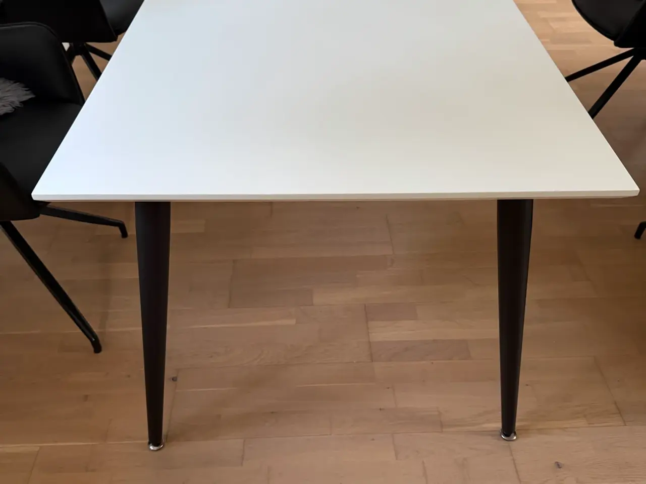 Billede 1 - Flot spisebord 