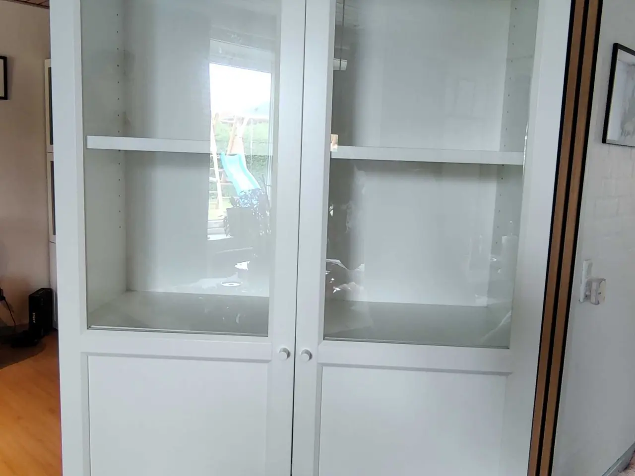 Billede 2 - Vitrineskab 
