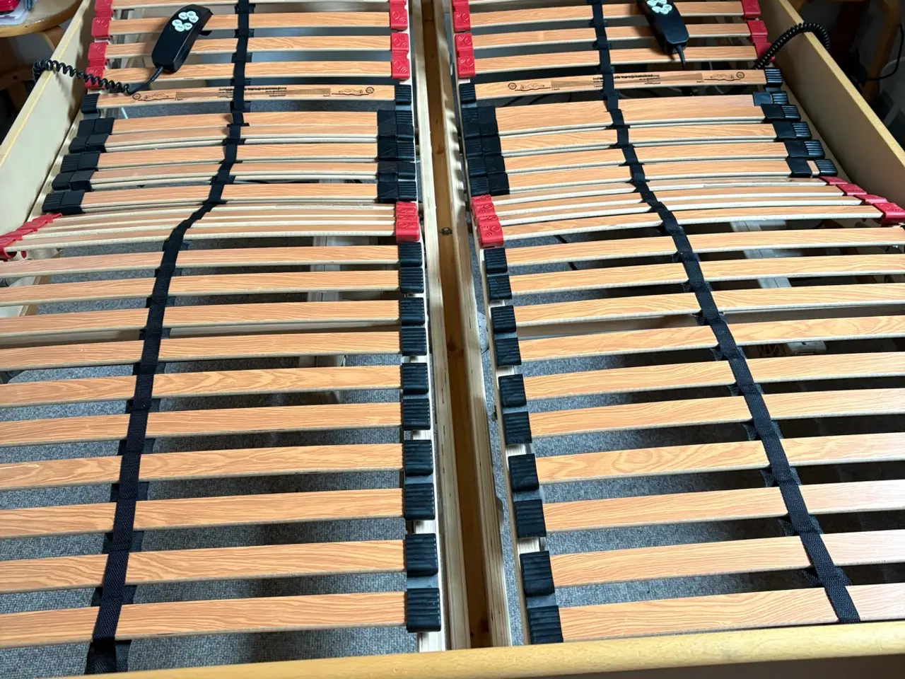 Billede 1 - Funktions dygtig ældre elevator senge.