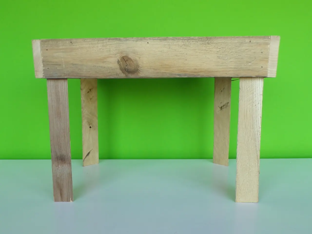 Billede 6 - Bord af genbrugstræ fyr - sidebord