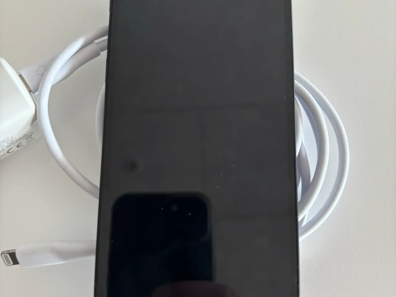 Billede 3 - Velholdt iPhone 12 64gb