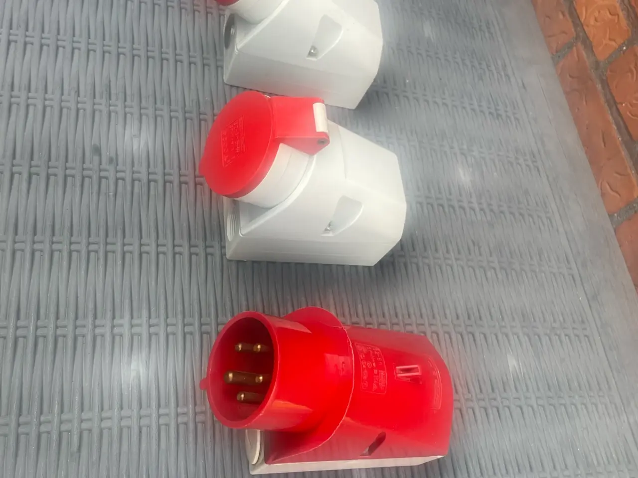 Billede 14 - CEE kontakter 16 og 32 Amp. 
