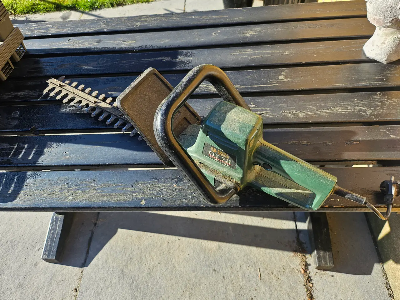 Billede 1 - Black & Decker GT 221 Elektrisk Hækkeklipper