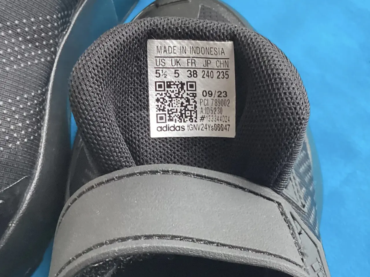 Billede 3 - Adidas sko str. 38, StarWars Runner, ubrugt