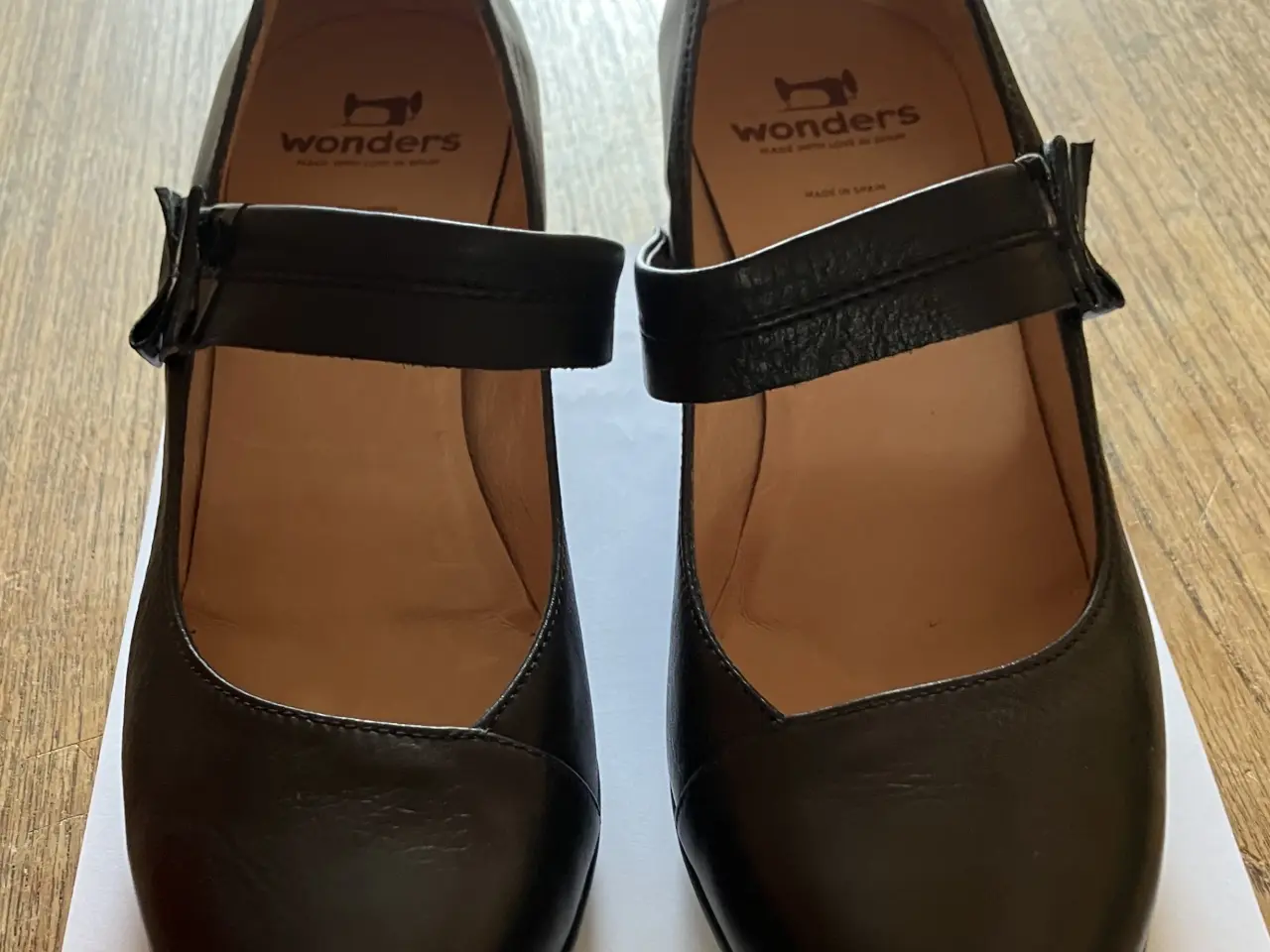 Billede 3 - Sort Wonders pumps str. 40/5 cm hæl