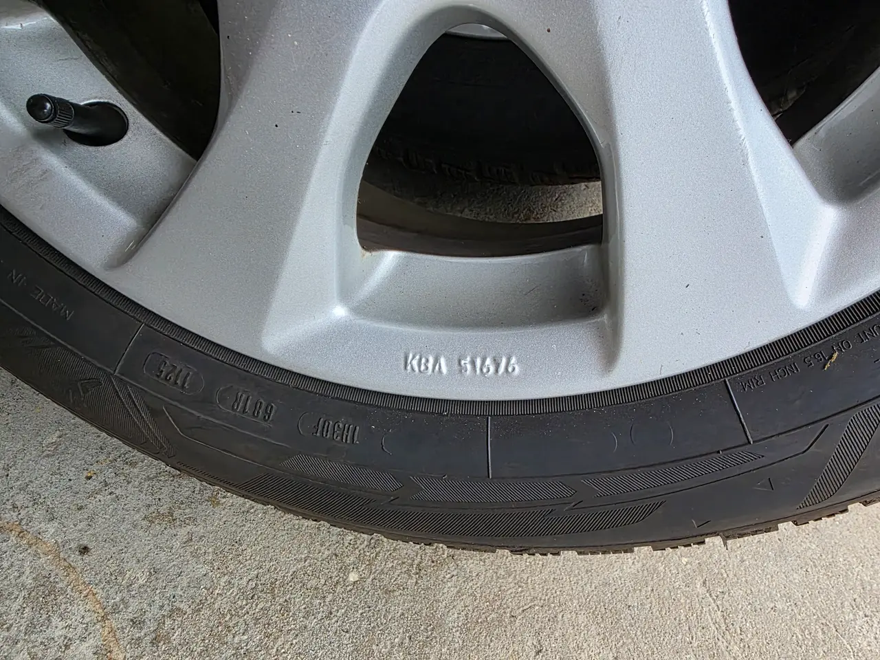 Billede 4 - Vinterdæk på alufælge.Goodyear dæk på CMS alufælge