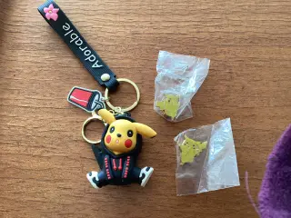Pokemon nøglering og 2 pins