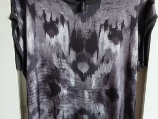 T.shirt fra Soya Grå/Sort Mønsteret