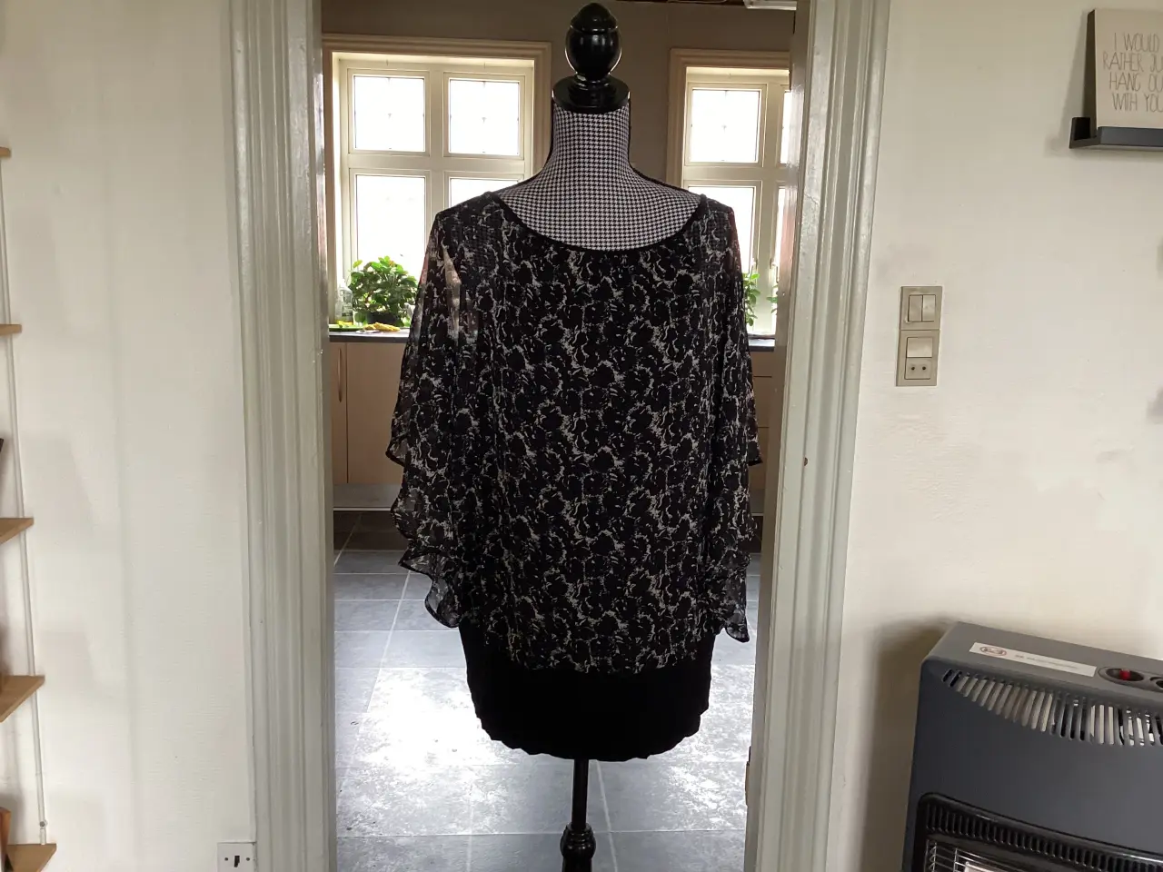 Billede 17 - Dametøj. Str : M- L- XL-44-46-XXL.