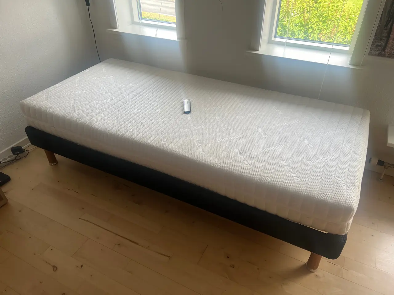 Billede 1 - Hilding elevationsseng med Dunlopillo madras.
