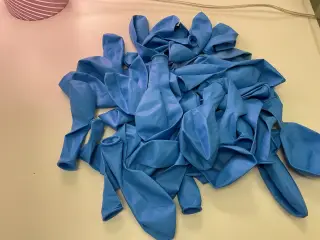 50 store lyse blå ballon kun 45,- kr.