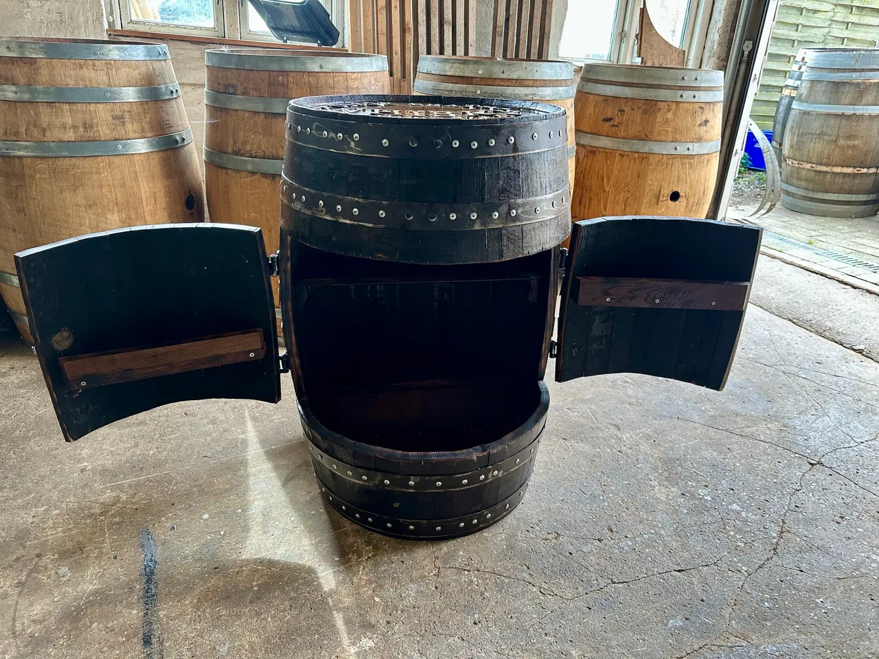 Billede 4 - Exklusivt Barskab – Original Skotsk Whiskytønde
