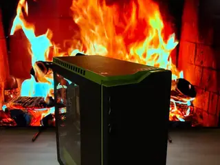 RX 5700XT Aorus stationær med i7 og 16 GB RAM