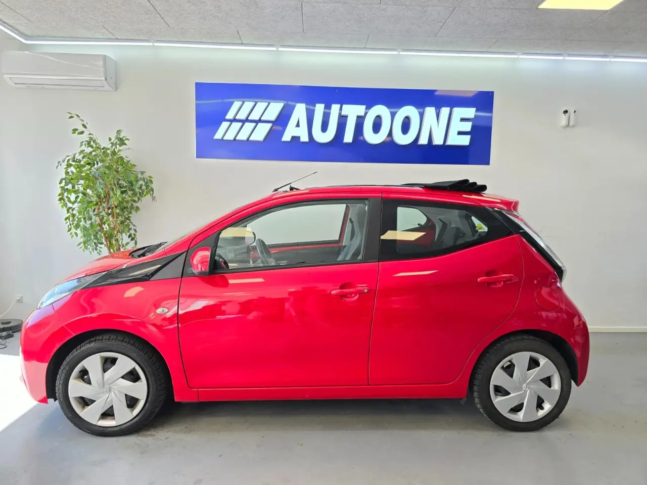 Billede 2 - Toyota Aygo 1,0 VVT-i x-wave Sky