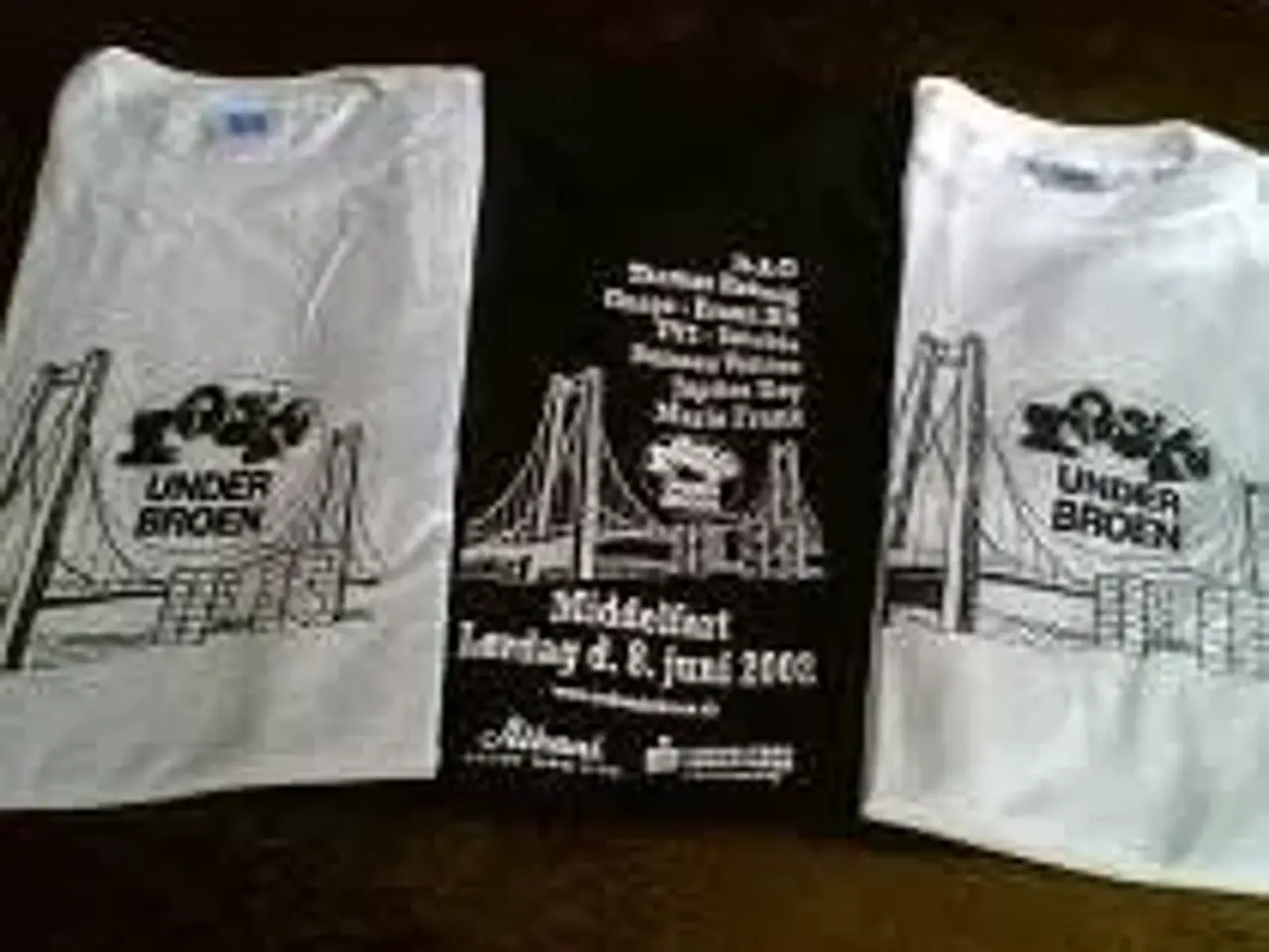 Billede 2 - NEDSAT: Nye T-shirts, Rock under Broen og caps