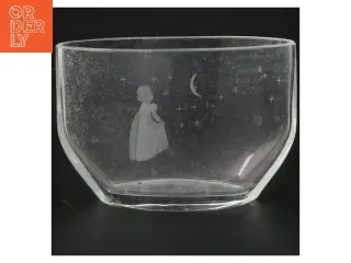 Glasvase med graveret motiv (str. 16x11 cm)