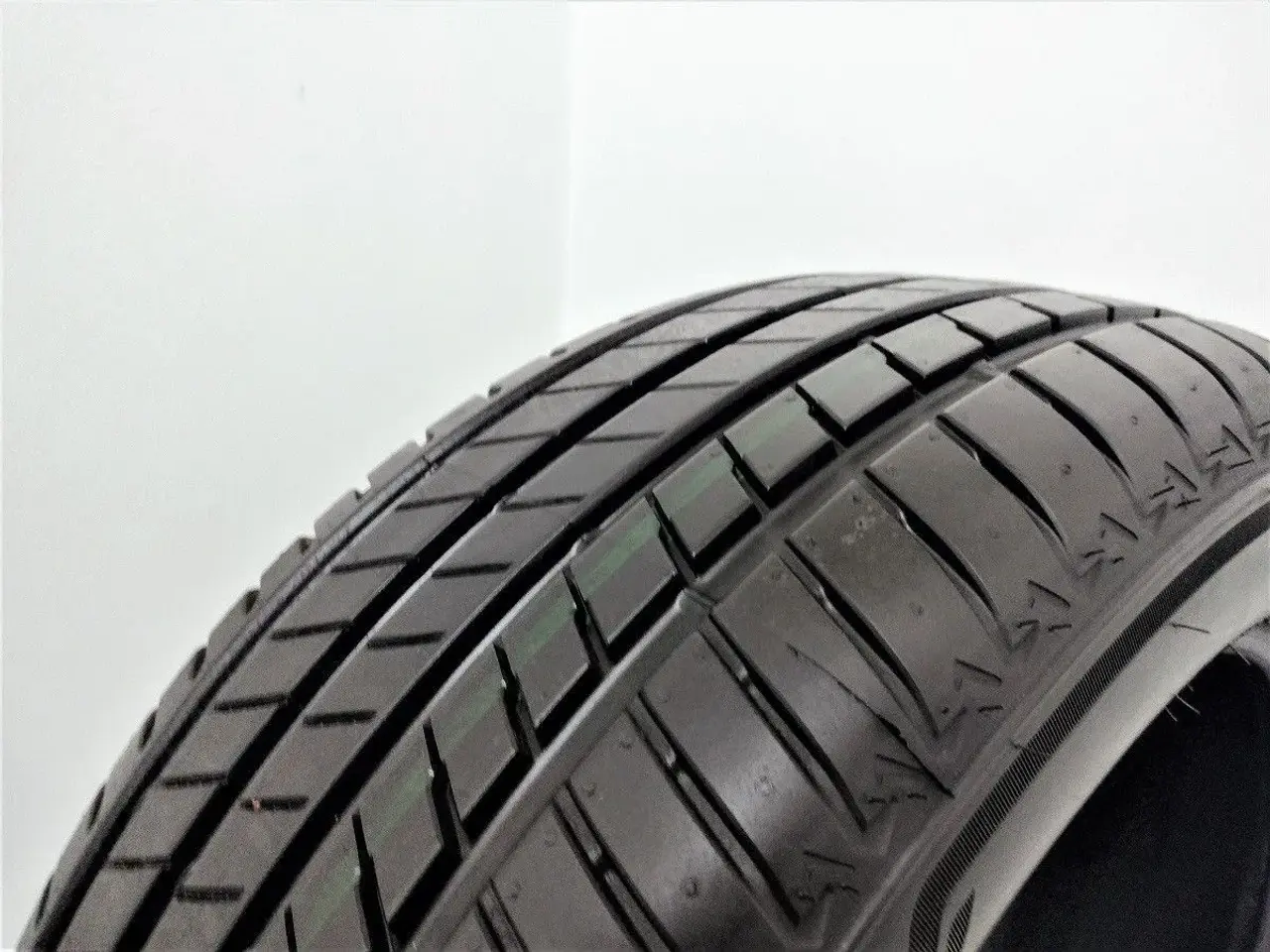 Billede 2 - NYT SÆT sommerdæk - 245/50R19 105W Bridgestone