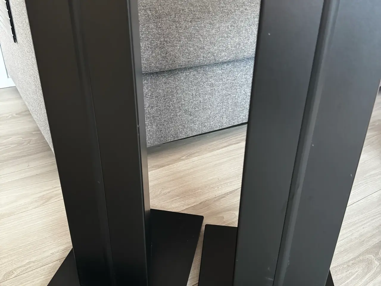 Billede 1 - Højtalerstandere 2 stk