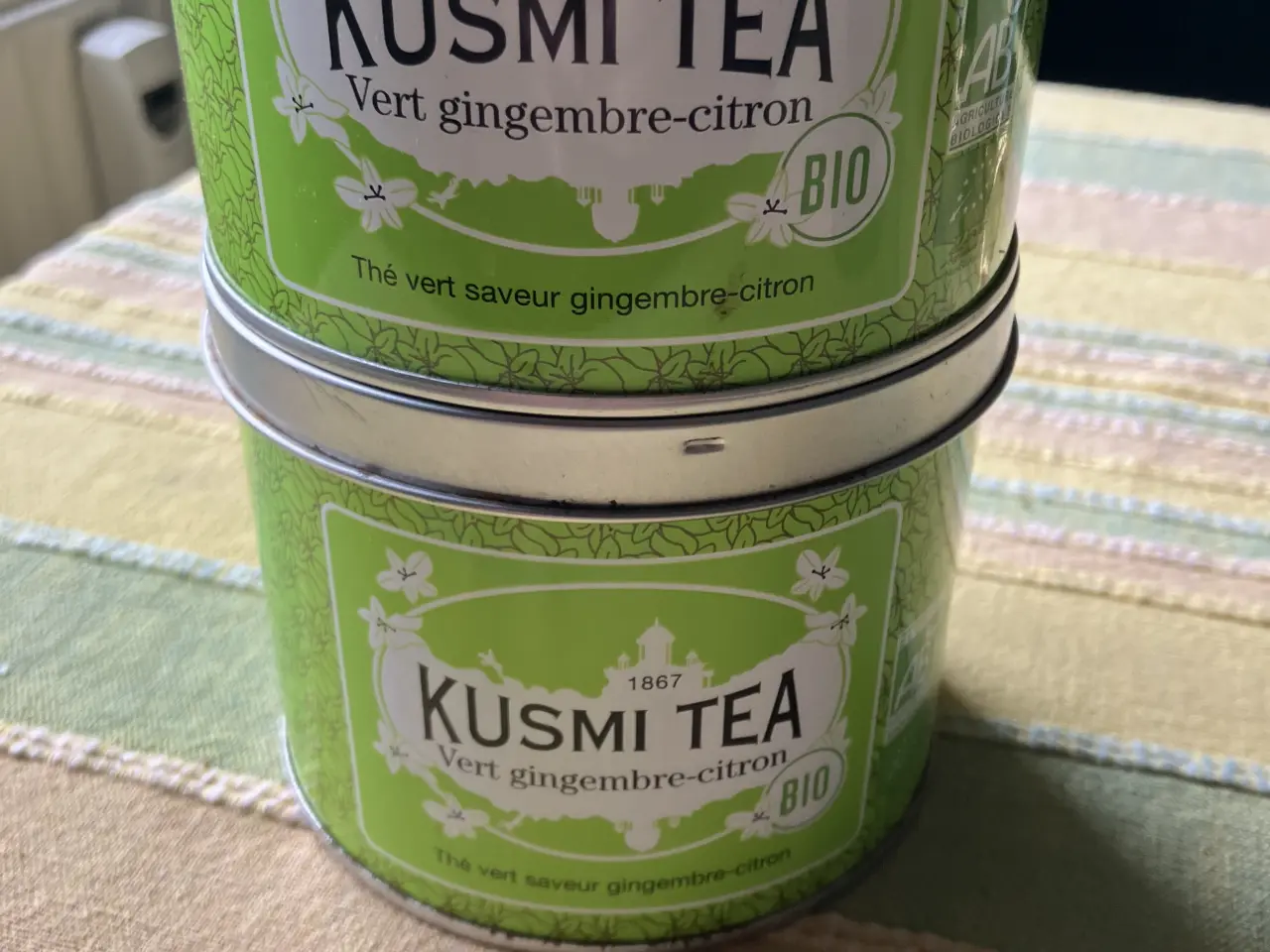 Billede 2 - Kusmi- og Yuka tebøtter ( tomme )
