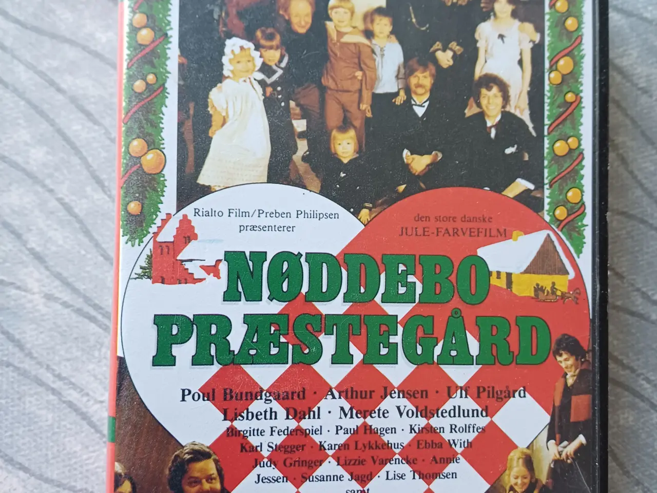 Billede 1 - Nøddebo Præstegård - familie-julefilm VHS