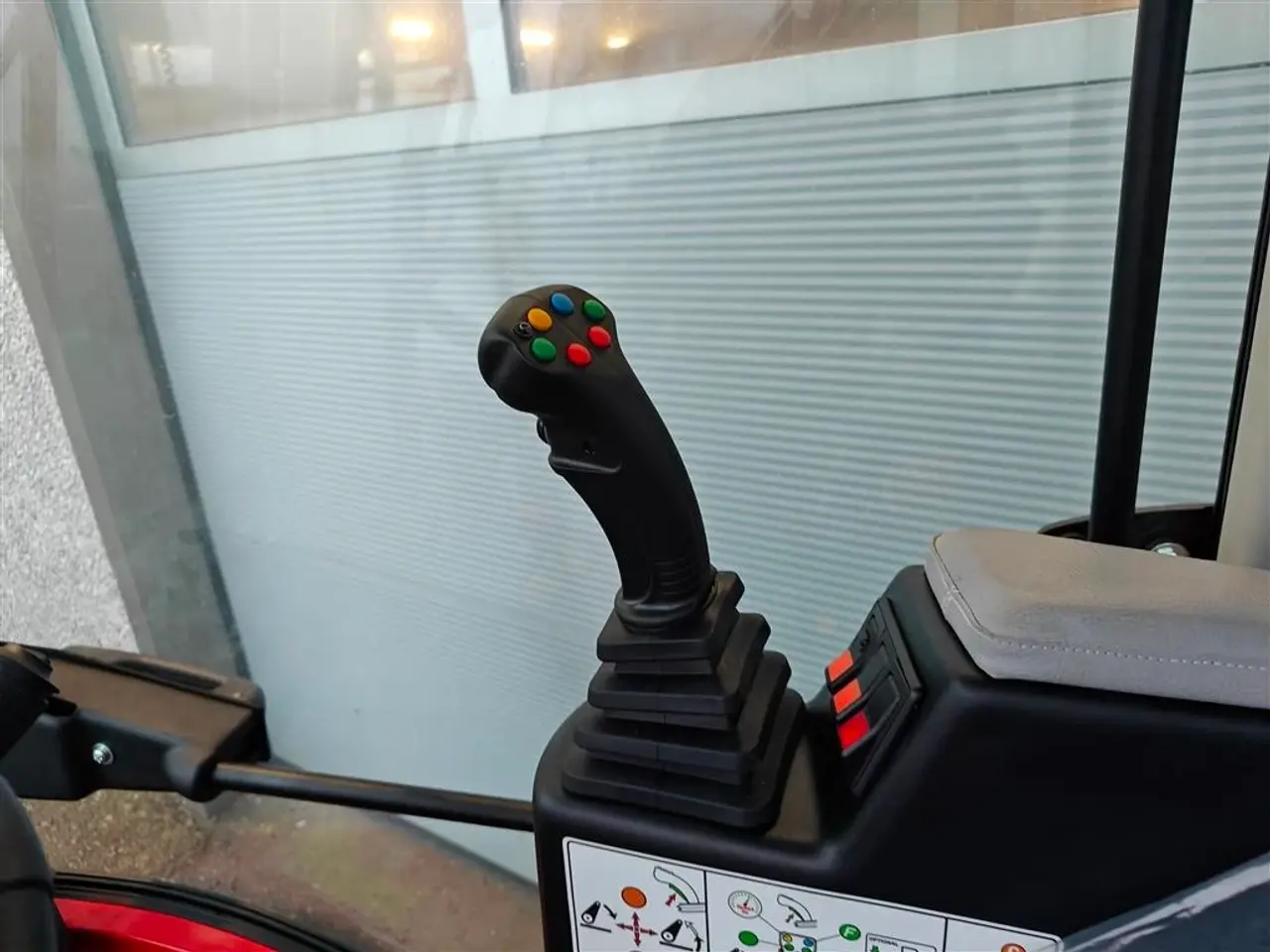 Billede 4 - Antonio Carraro SP 4800 HST Hydrostatisk redskabsbærer - spækket med udstyr