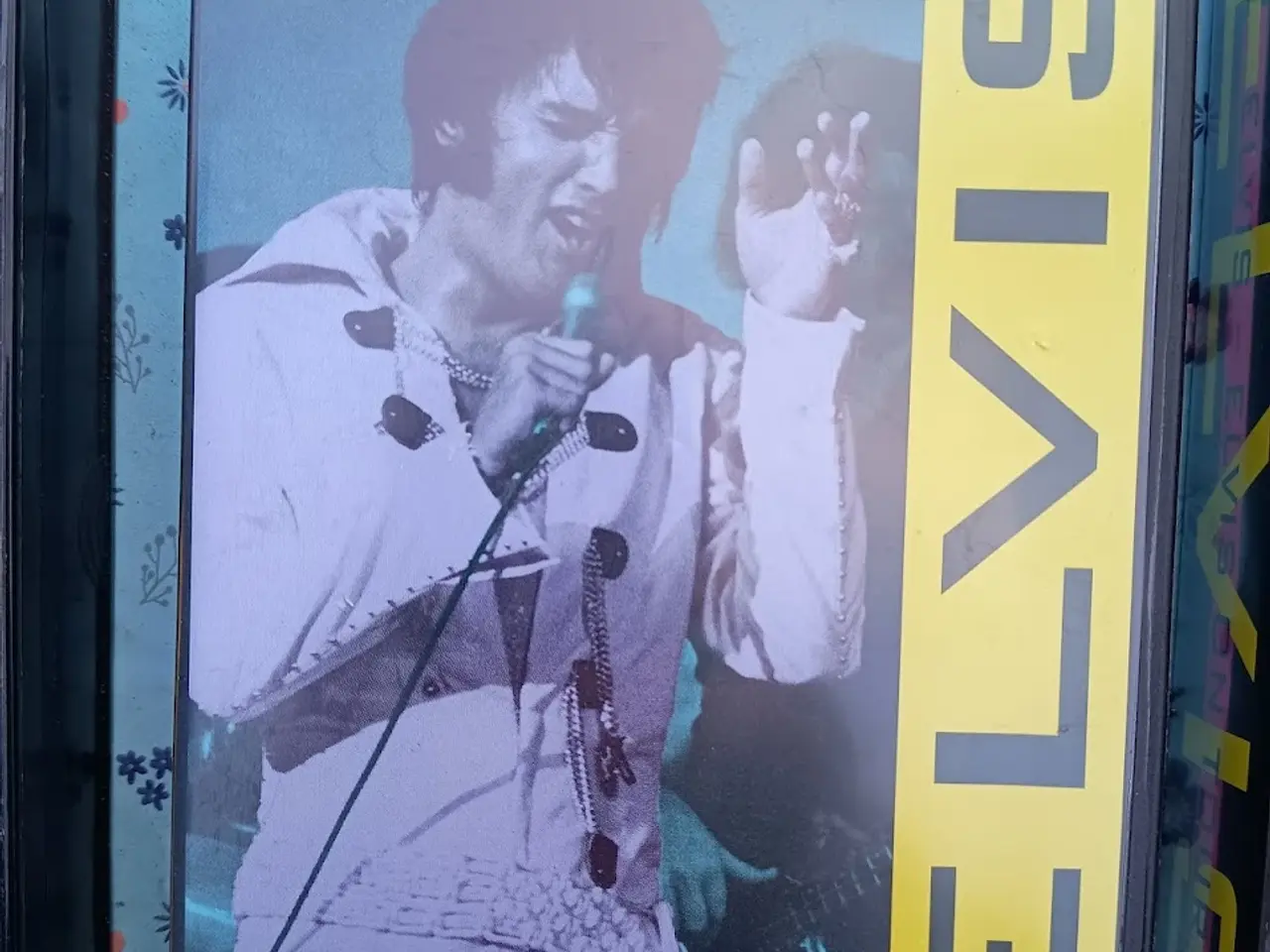 Billede 6 - VHS Elvis 5 film + 1 DVD + Fotobog.