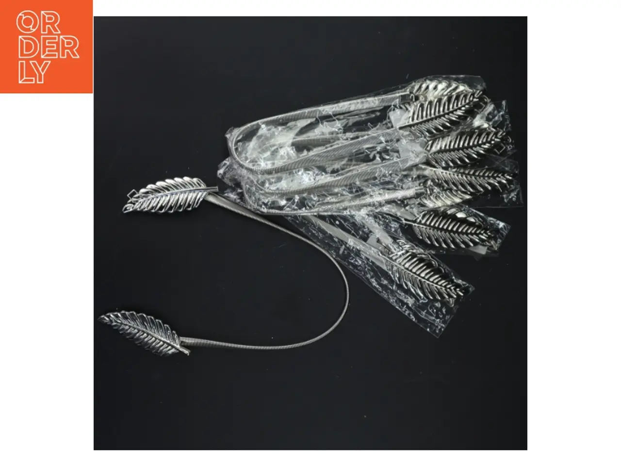 Billede 4 - Dekorative bladformede servietringe / gardinholdere (str. 49 cm)