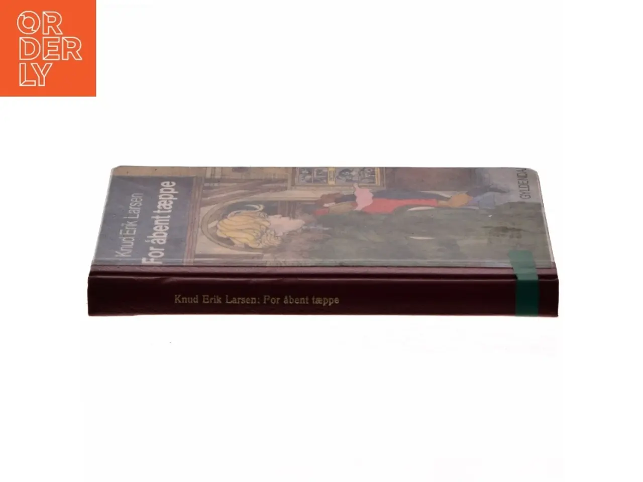 Billede 2 - For åbent tæppe af Knud Erik Larsen (Bog) fra Gyldendal