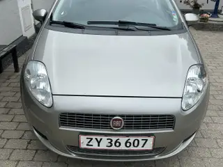 Fiat Grande Punto 1.4 77 HK