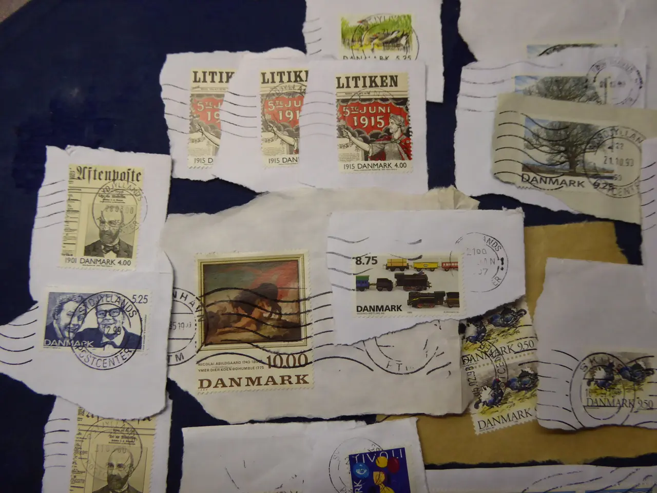 Billede 10 - Gamle danske og udenlandske frimærker