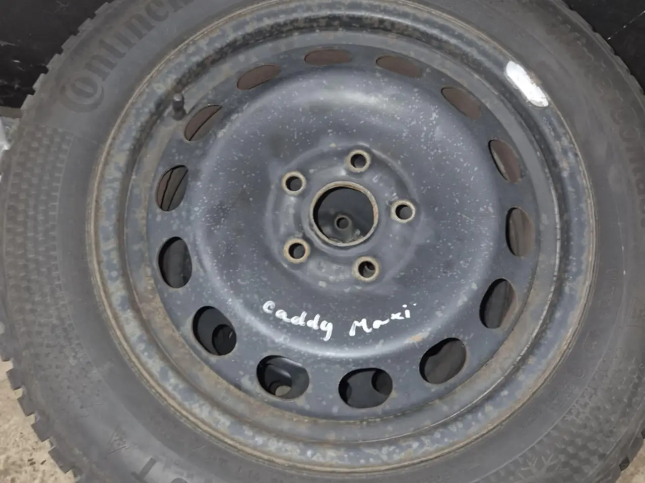 Billede 1 - Vinterhjul på stålfælge – 205/55 R16 Continental