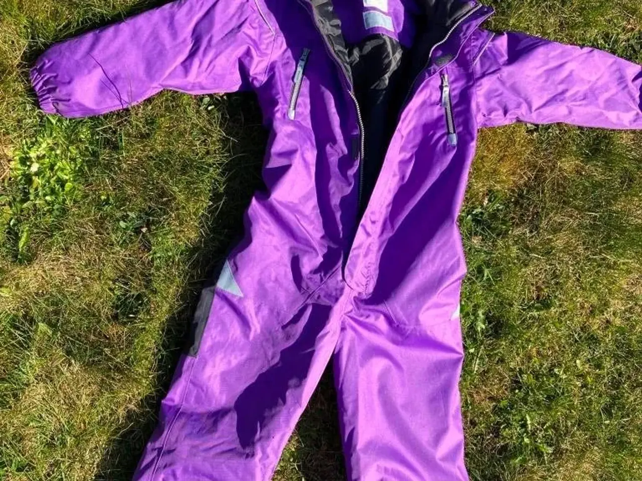 Billede 1 - Flyverdragt Basecamp str. 128 - Ny og ubrugt!