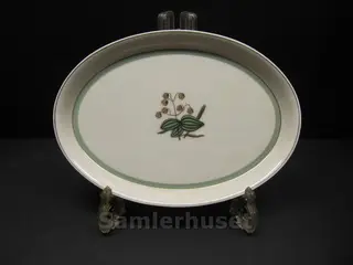 Hjertegræs Asiet Oval 21x13½ cm.
