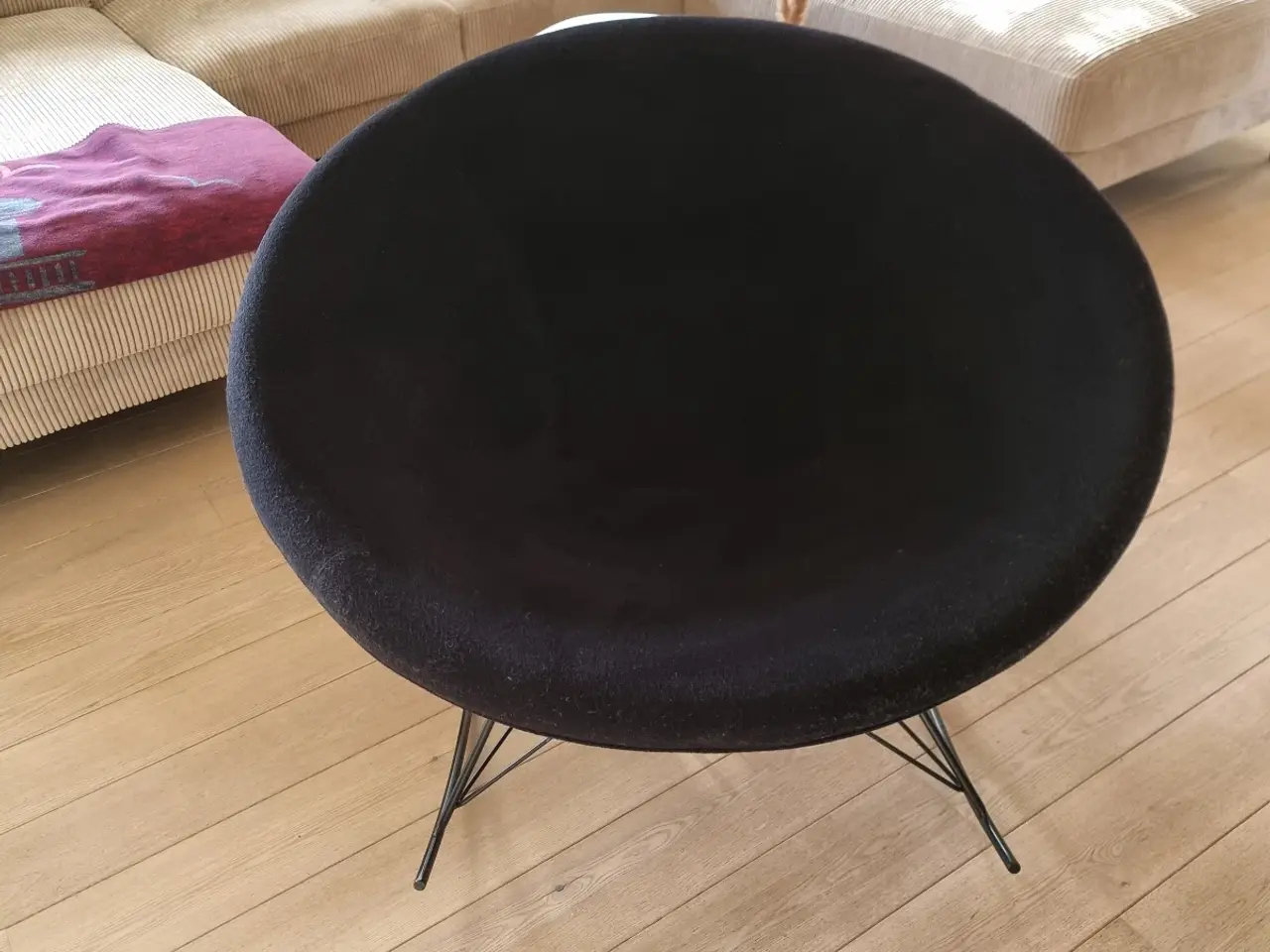 Billede 1 - Stor rund loungestol / gyngestol – Sort