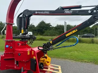 TP 270 PTO K med FTG 6,3m kran med fjernbetjent joystick.